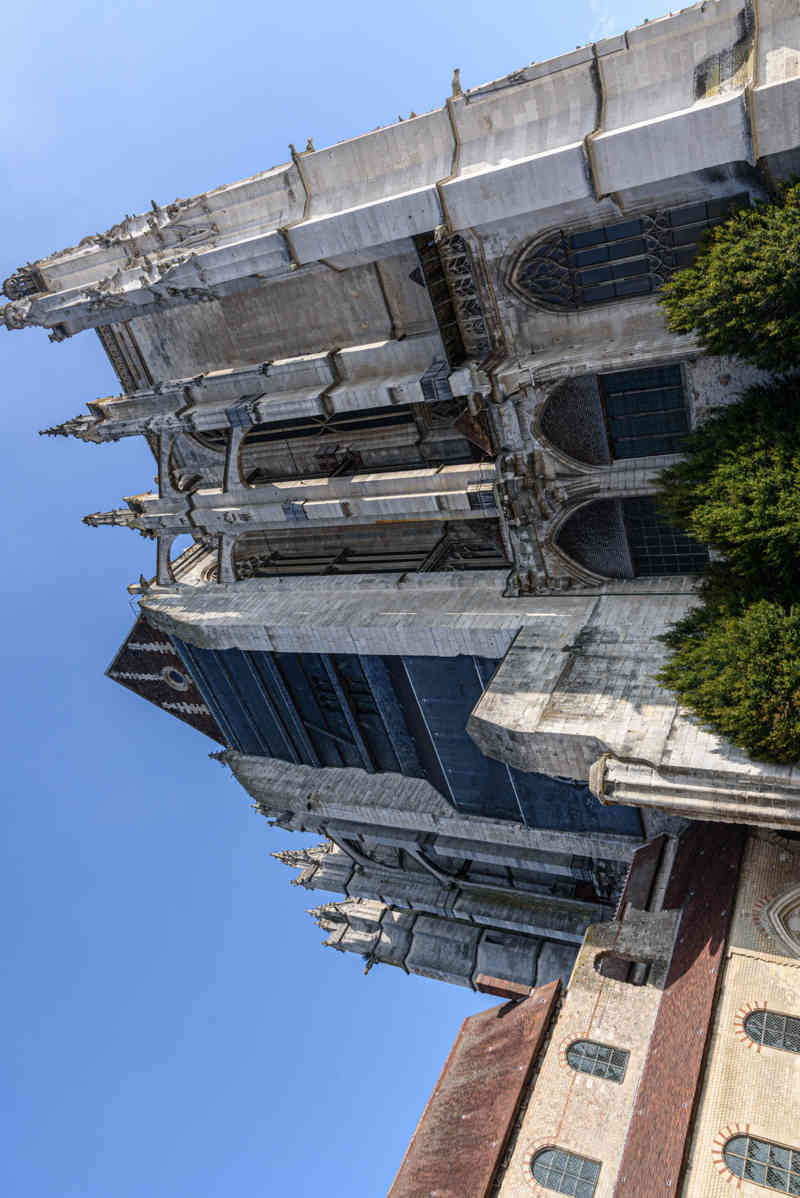 Francia - Beauveais 08 - catedral de San Pedro de Beauvais.jpg